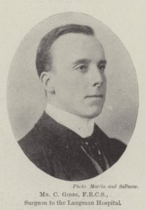 Herr C Gibbs, FRCS, Chirurg des Langman-Hospitals
