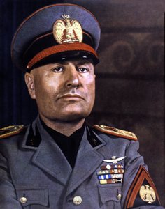 Porträt von Mussolini (Foto)